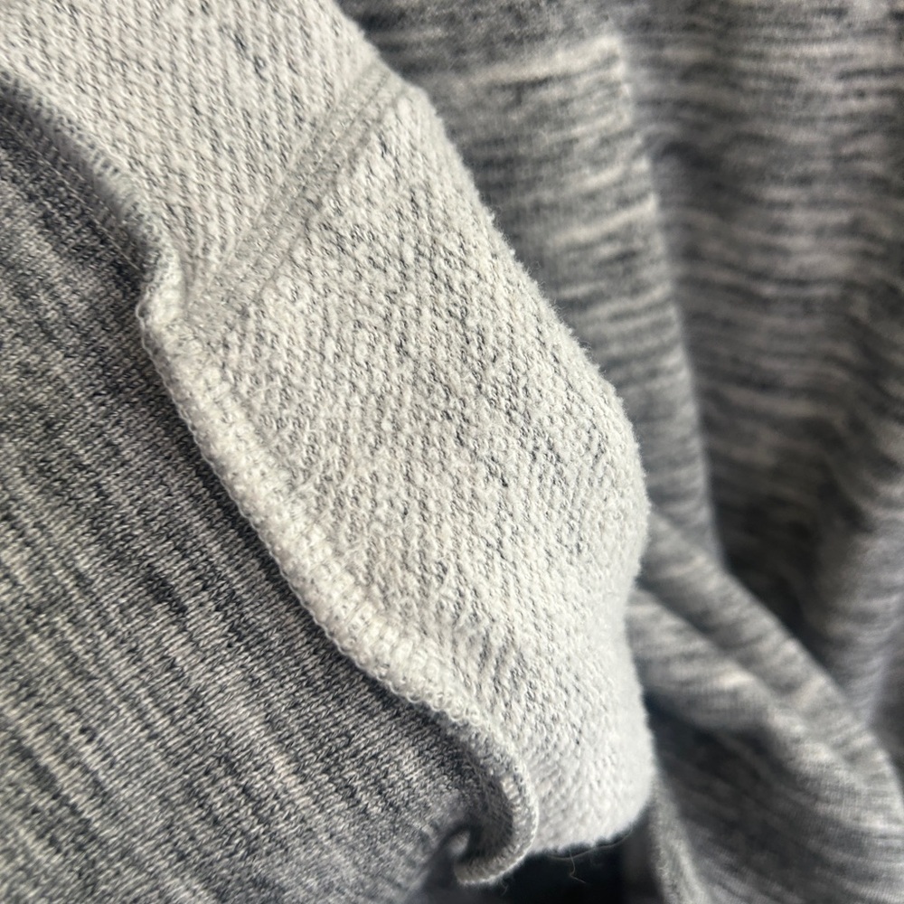 PINK Victoria's Secret size M  Gray and White quarter zip pullover LOVE PINK. - Picture 7 of 10